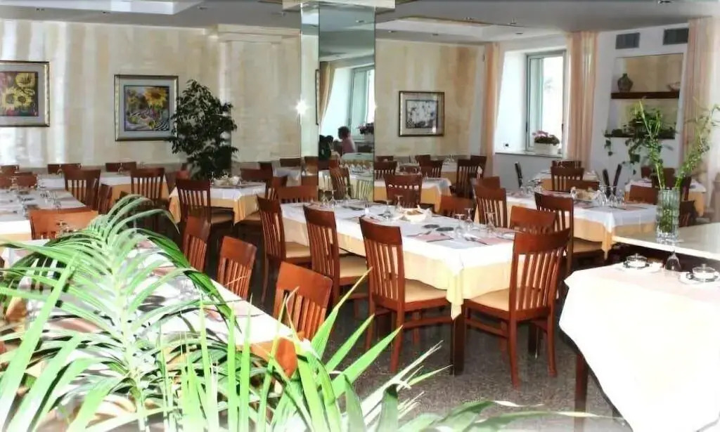 Sea Palace Hotel