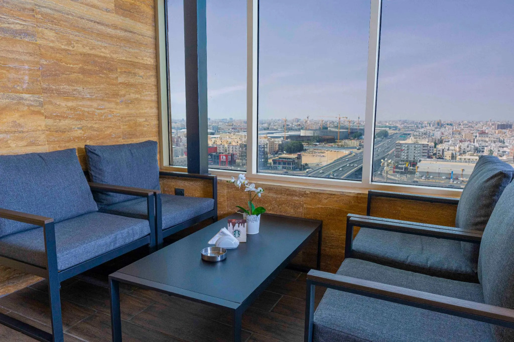 Iridium 70 Hotel