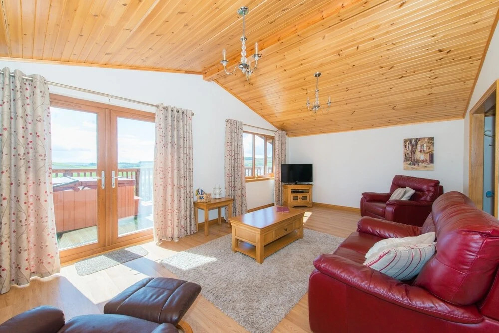 Barn Lodge with Hot Tub