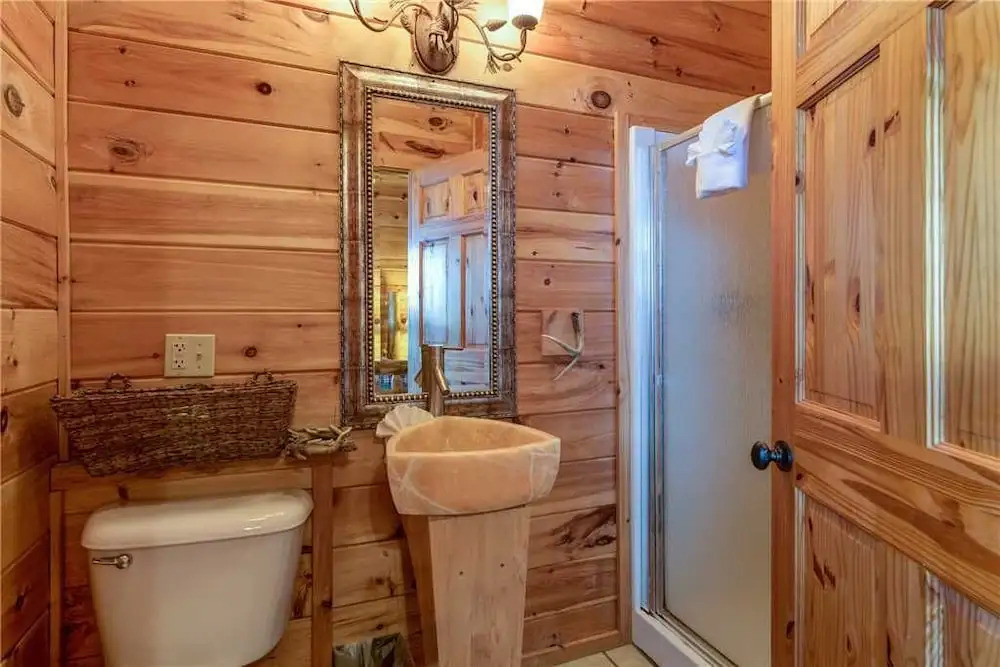 Starry Nights Lodge - Five Bedroom Cabin