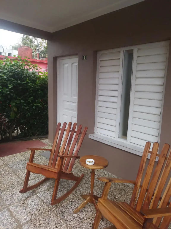 Hostal Leonel Millo
