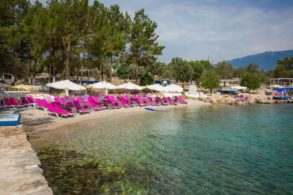 Delos Beach Hotel