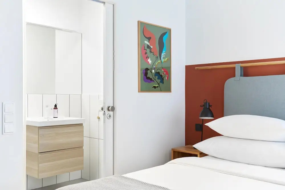 PLANTONIA Aparthotel