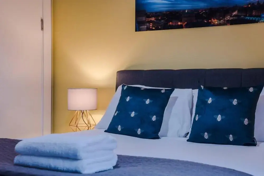 Host Stay Campbell Sq Roof Terrace Apt