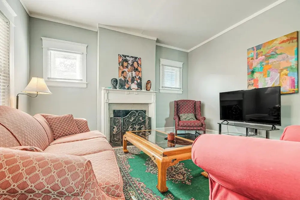 Family Retreat w/ Yard < 1 Mi to Dtwn Durham!