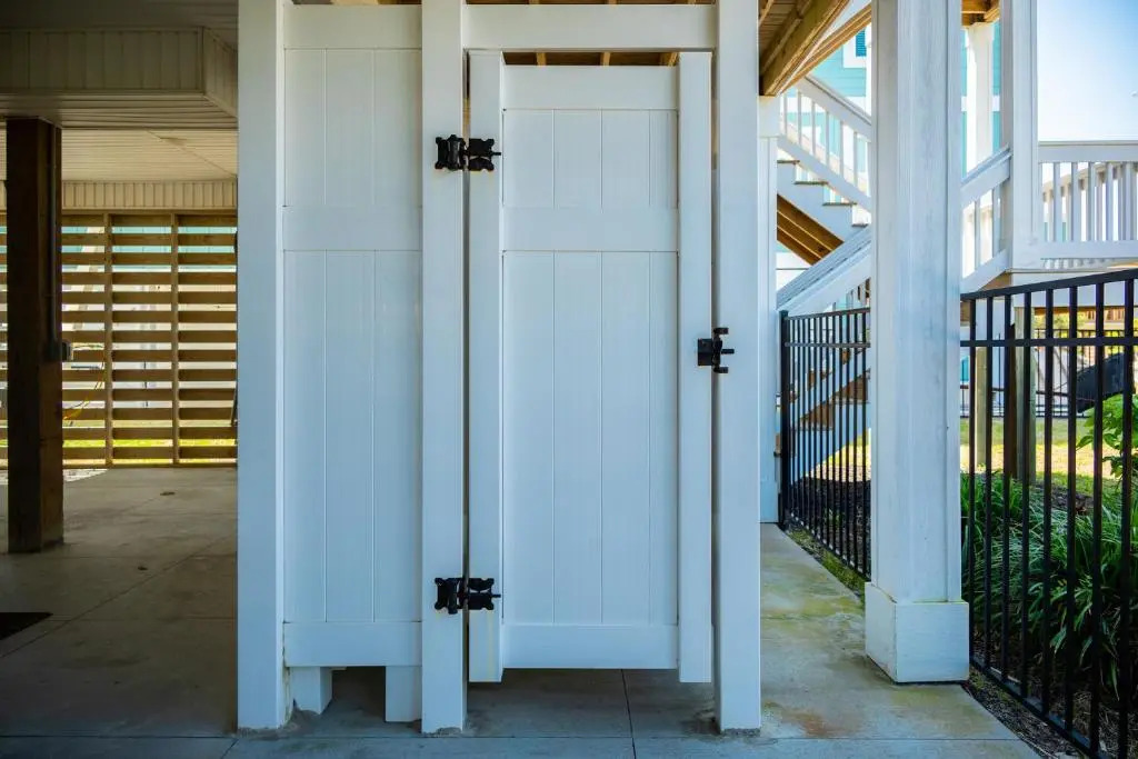 Pier Walker by Oak Island Accommodations