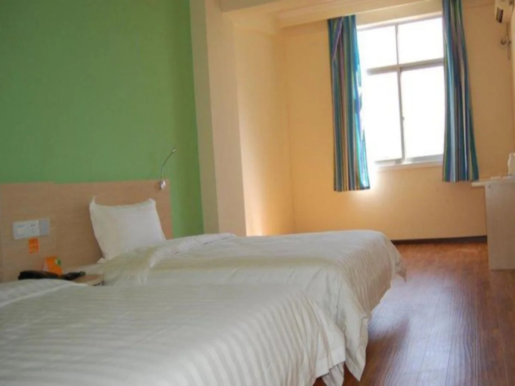 7 Days Premium Hotel (Dali Erhai High-speed Railway Station)