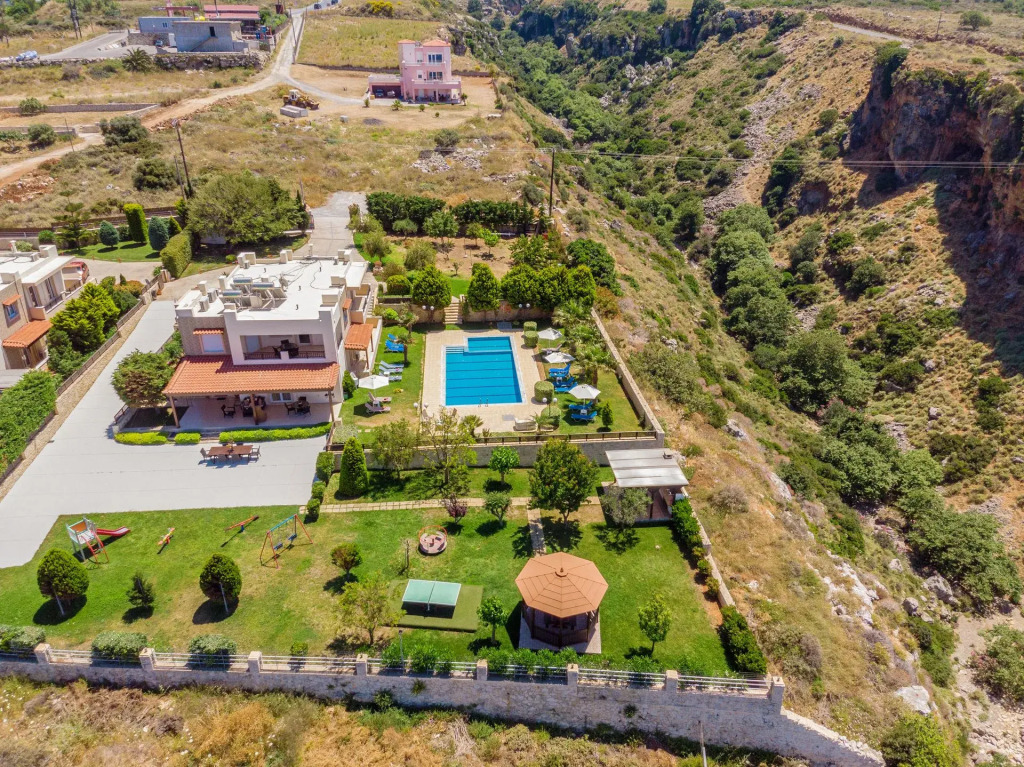 Knossos Estate Villas