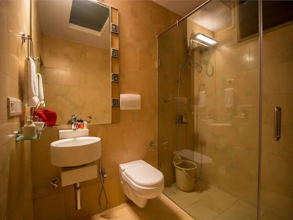 OYO Apartments RK Beach Road