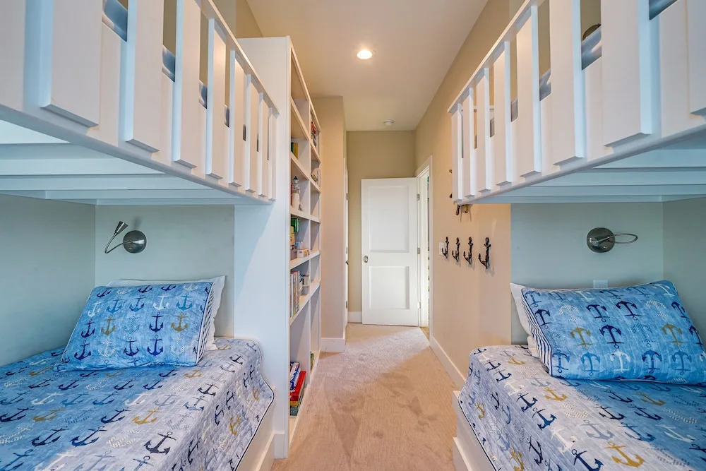 Lakefront Carolina Beach Townhome w/ 3 Balconies!