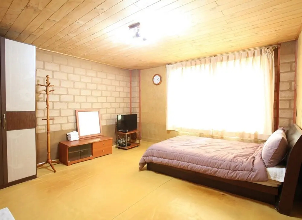 Chogajip Hwangto Pension