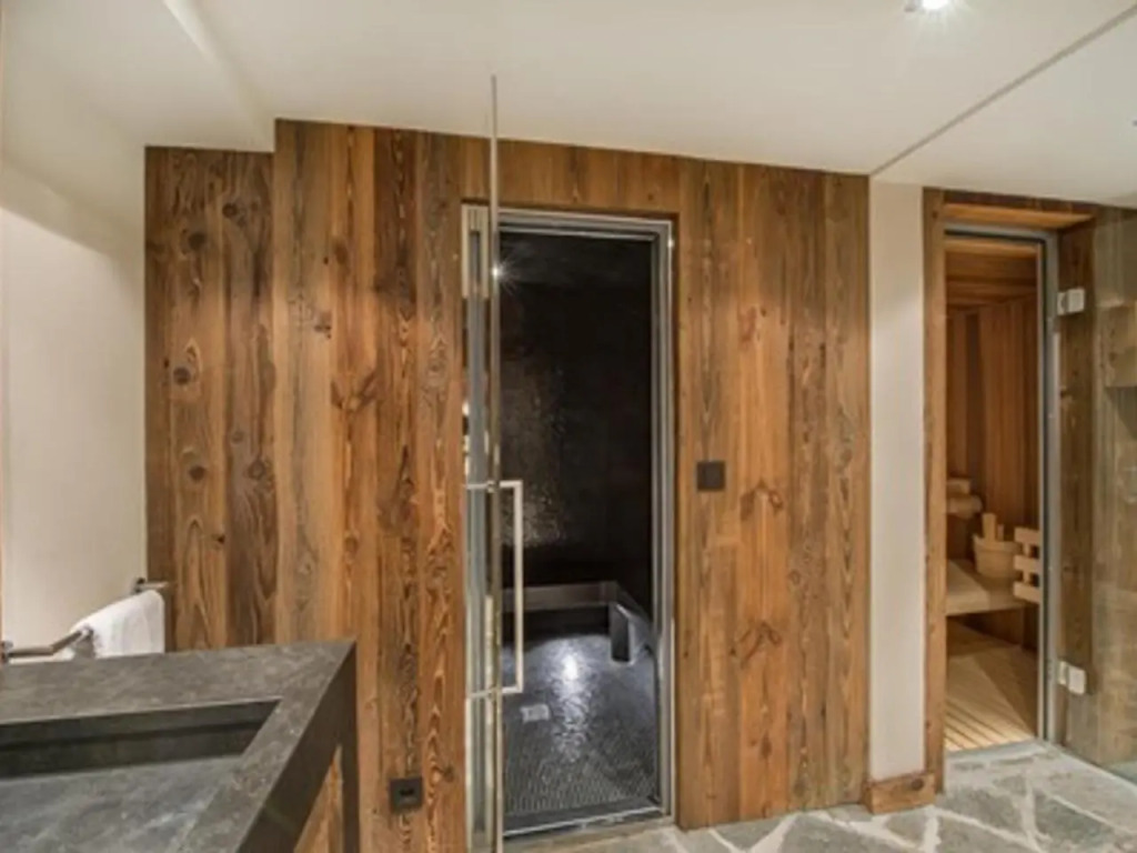 Chalet chaleureux avec SPA proche pistes à Méribel - FR-1-566-24