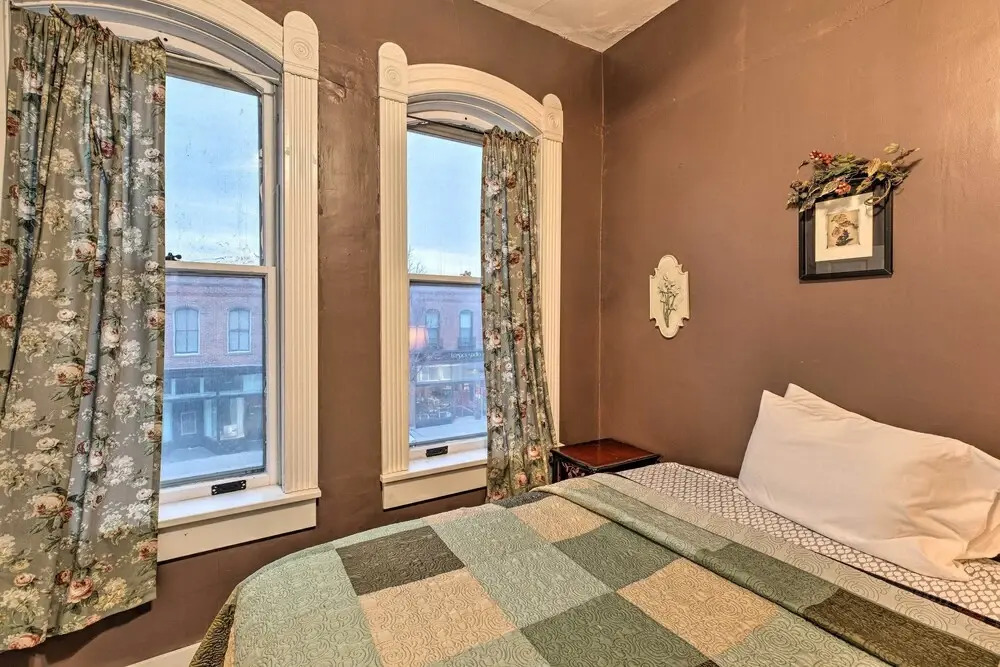 Pet-friendly Apt: Walk to Missouri River!