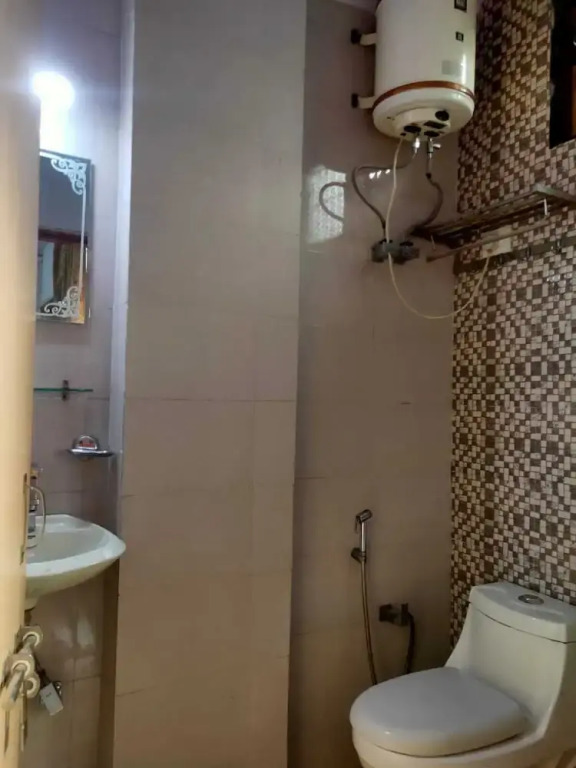 FabHotel Cosy Rooms - Nr Embassies, DU South Campus