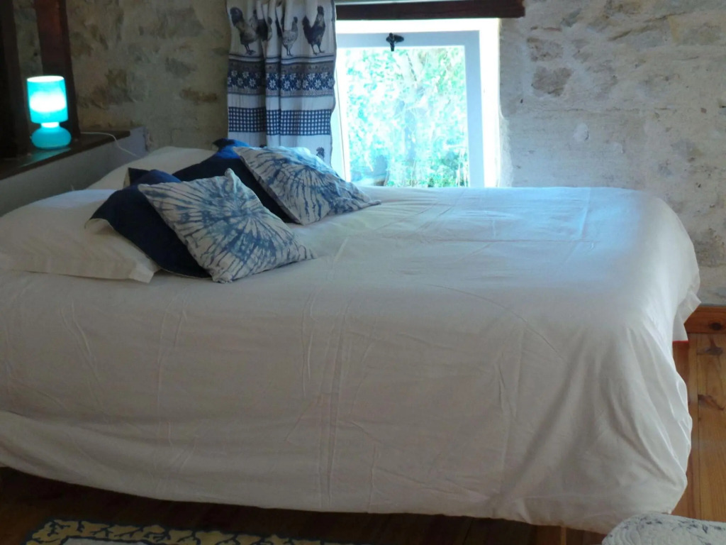 Cottage in Aquitaine with Bubble Bath