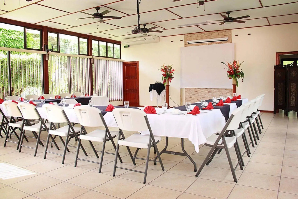 Hotel Villas Rio Mar