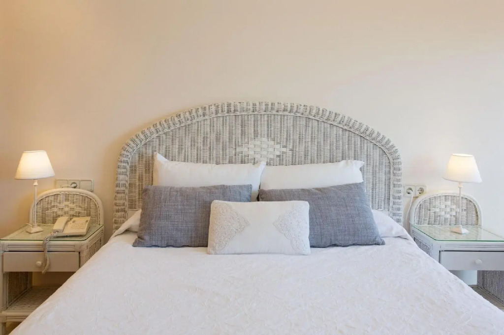 Hostal de la Plaça - Hotel Boutique