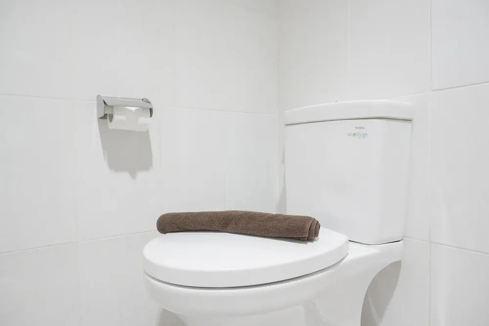 Elegant And Comfort Living 2Br At Samara Suites Apartment