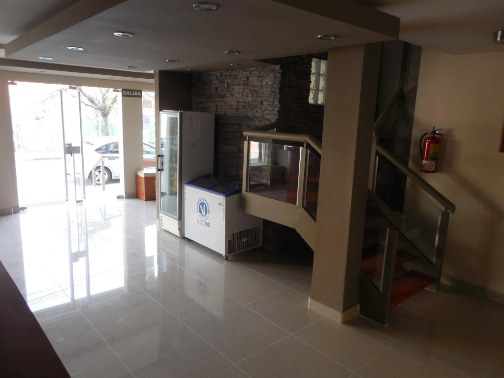 Victor Hotel