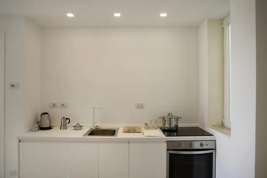 Luxury House Lecce Piazza Sant'Oronzo -Le mie 3 Suites- Suite La finestra sul Vicolo "Windows in a alley"- Suite Il balcone sulla Colonna di Sant'Oronzo "Balcony on Sant'Oronzo Column"- Suite Il balcone sul Sedile di Lecce "Balcony on Sant'Oronzo Square"