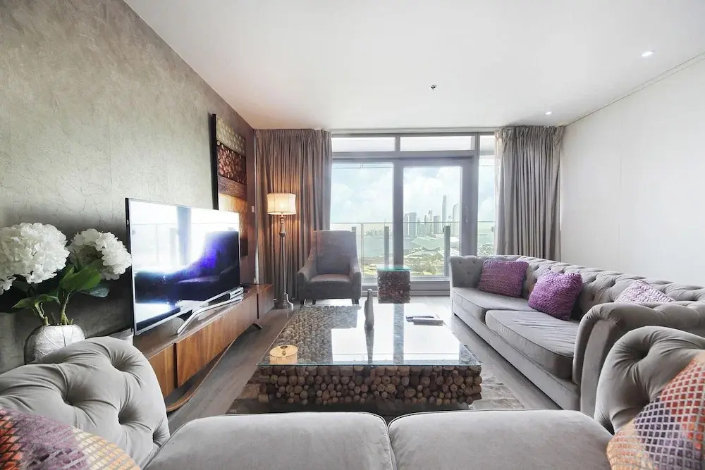 Silk Valley - Luxury 1B with Lake View