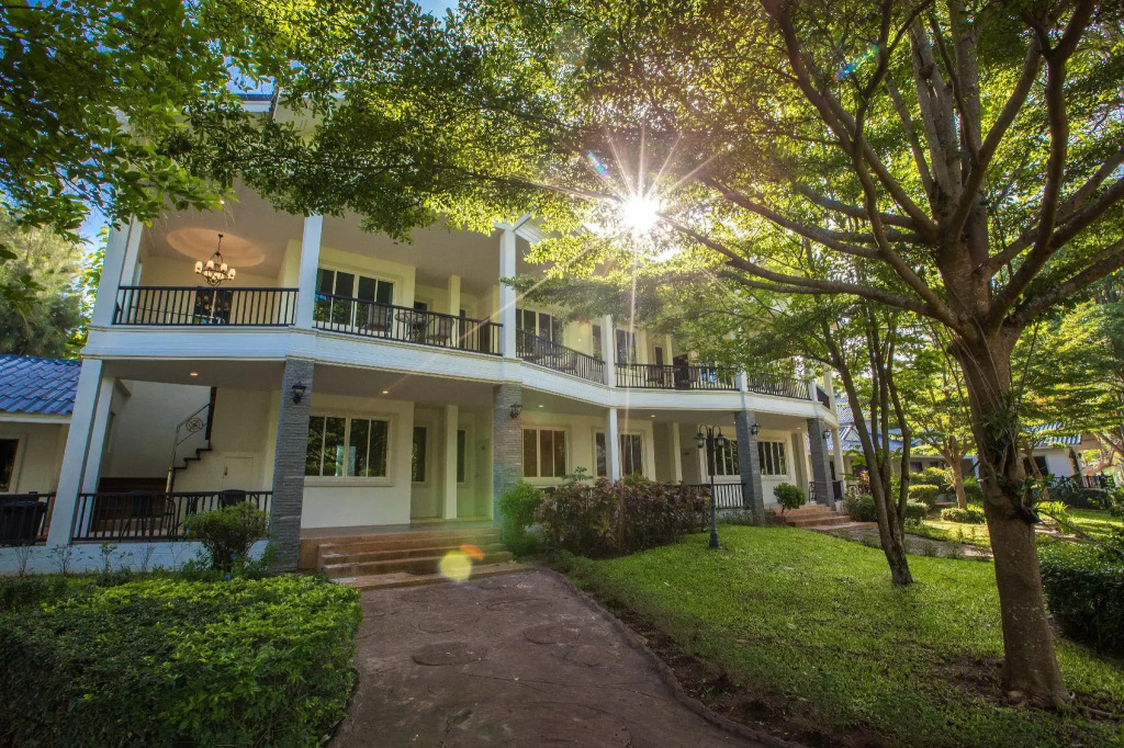 Phuphet Resort