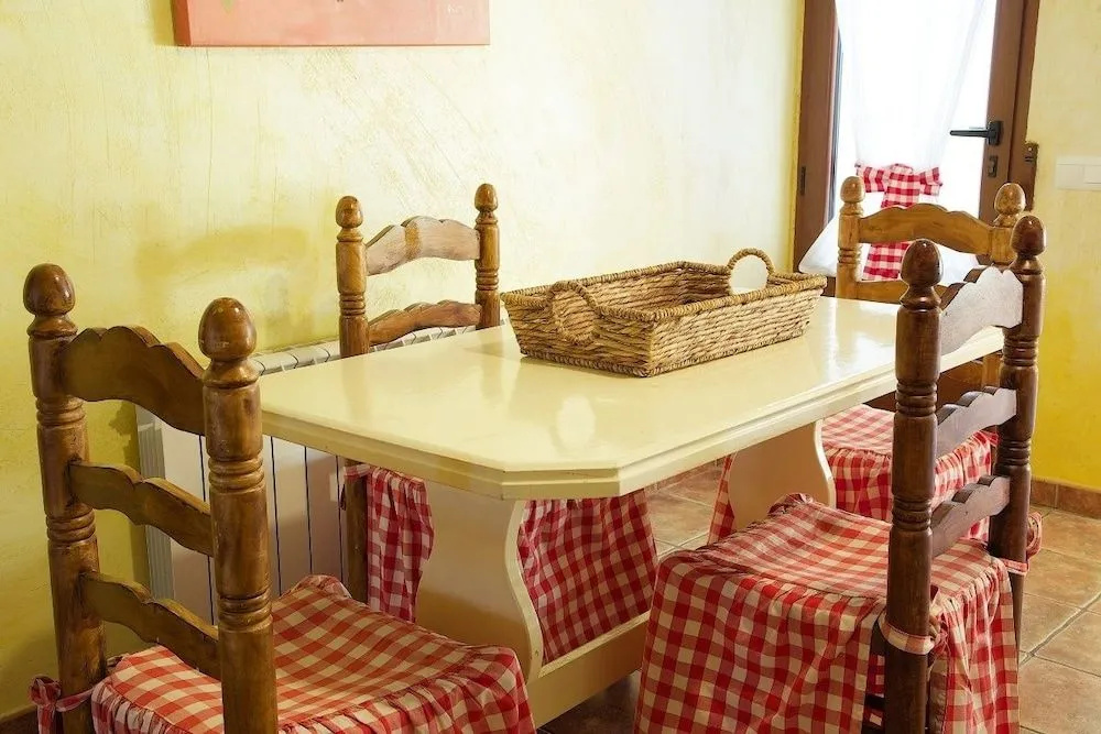 Beautiful Alamedas, casa rural con jardín y alberca para familias y grupos