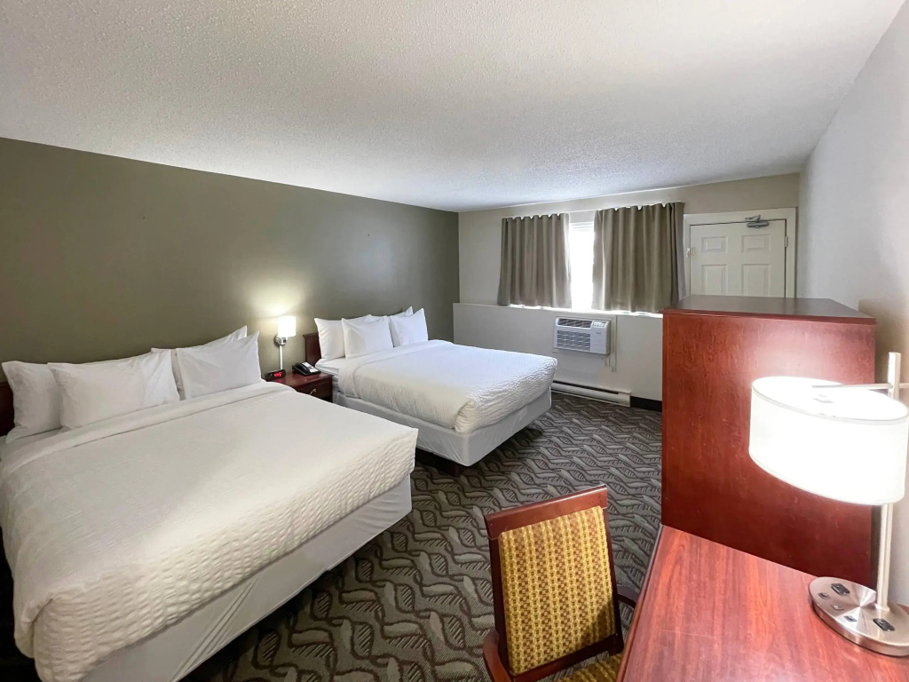 Cardinal Inn