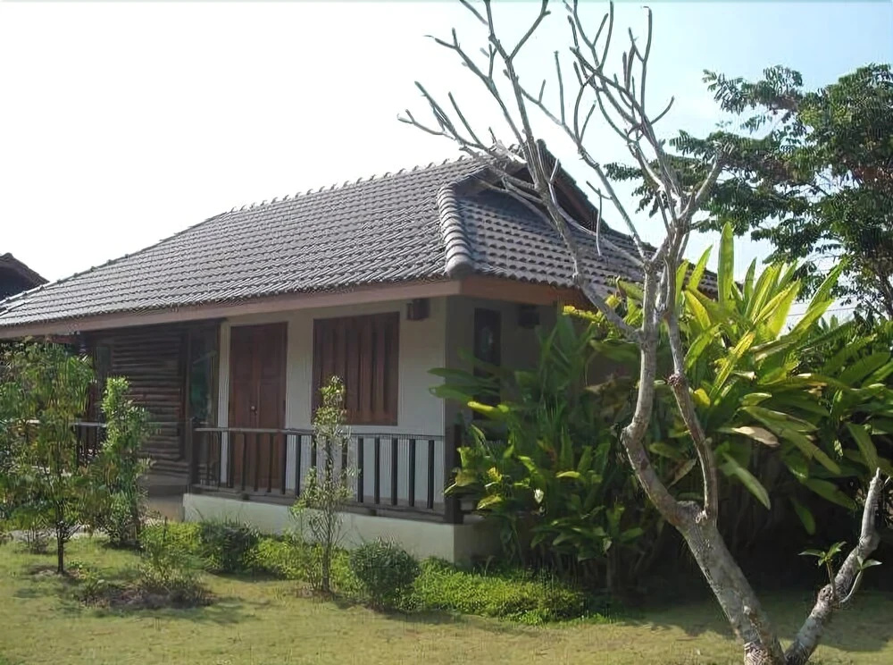 Ban Chomna Resort