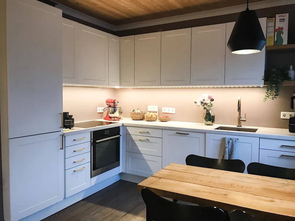 Apartment J10