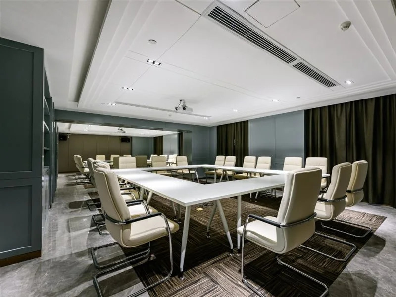 Magnotel Hotel (Dongxing Guomen Port)