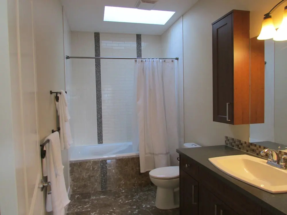 Chef's House Okanagan by Elevate Rooms