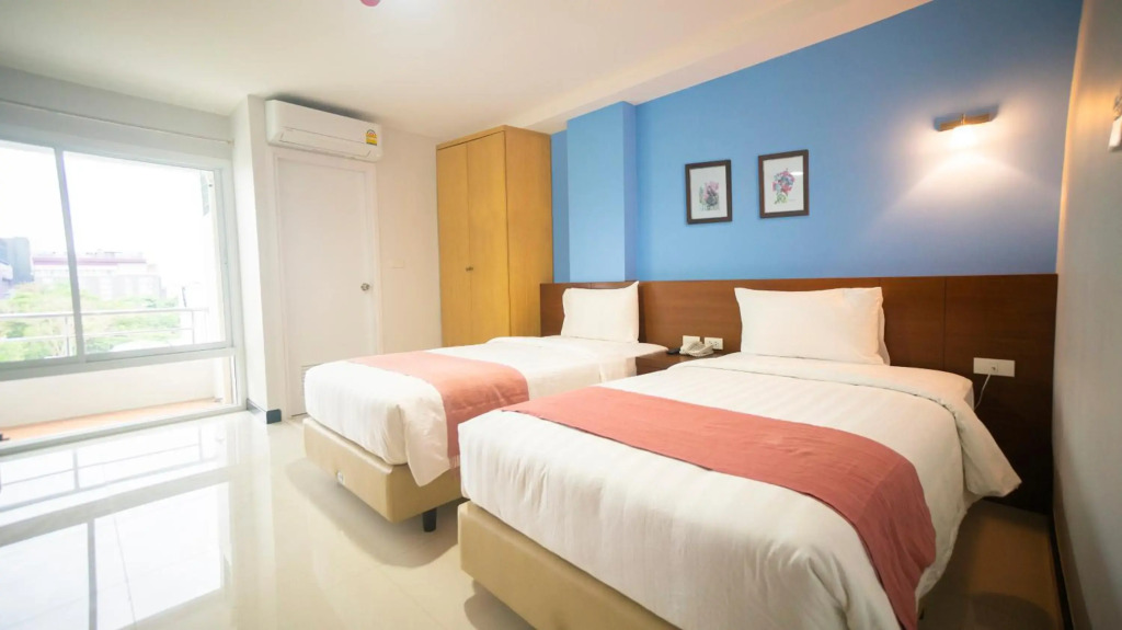 The Willing Hotel and Residence