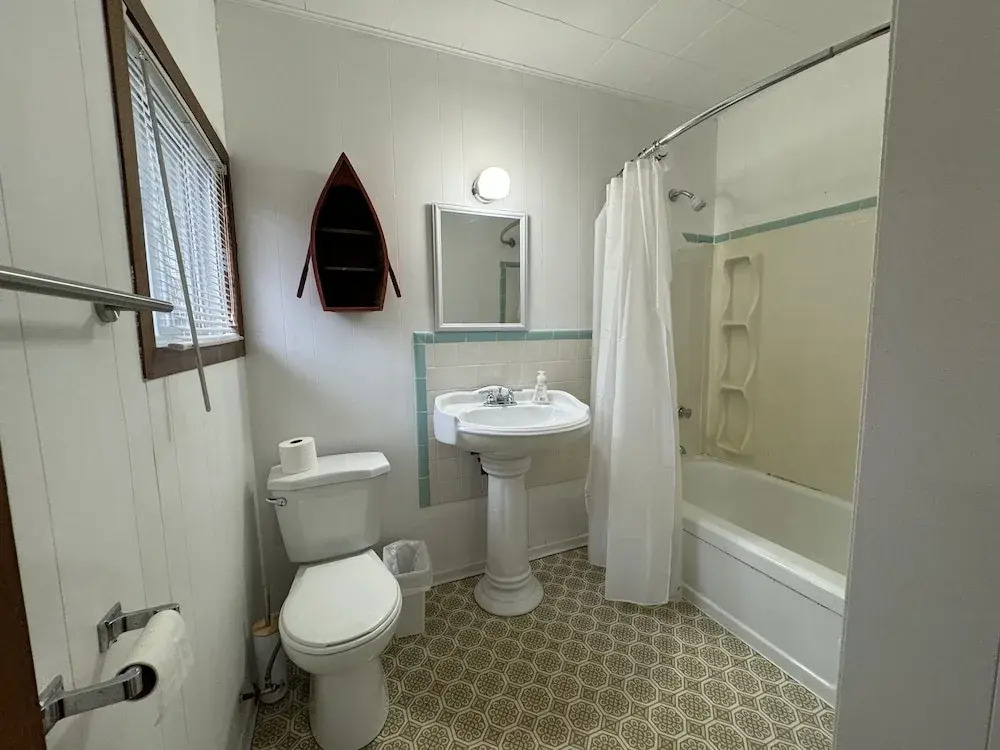 Lake Sparrow Guest House Inc