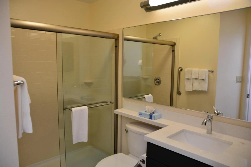 Candlewood Suites College Station At University by IHG