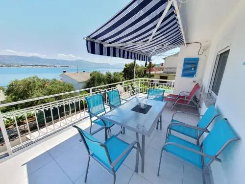 Apartments Mirta