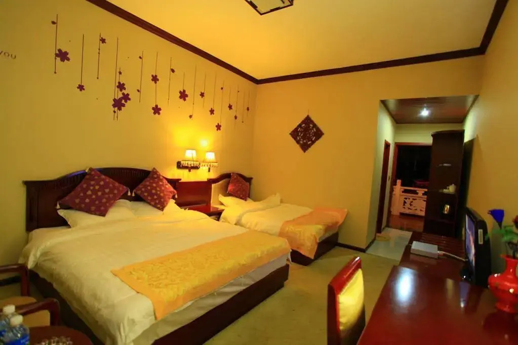 Flowers Pavilion Hotel