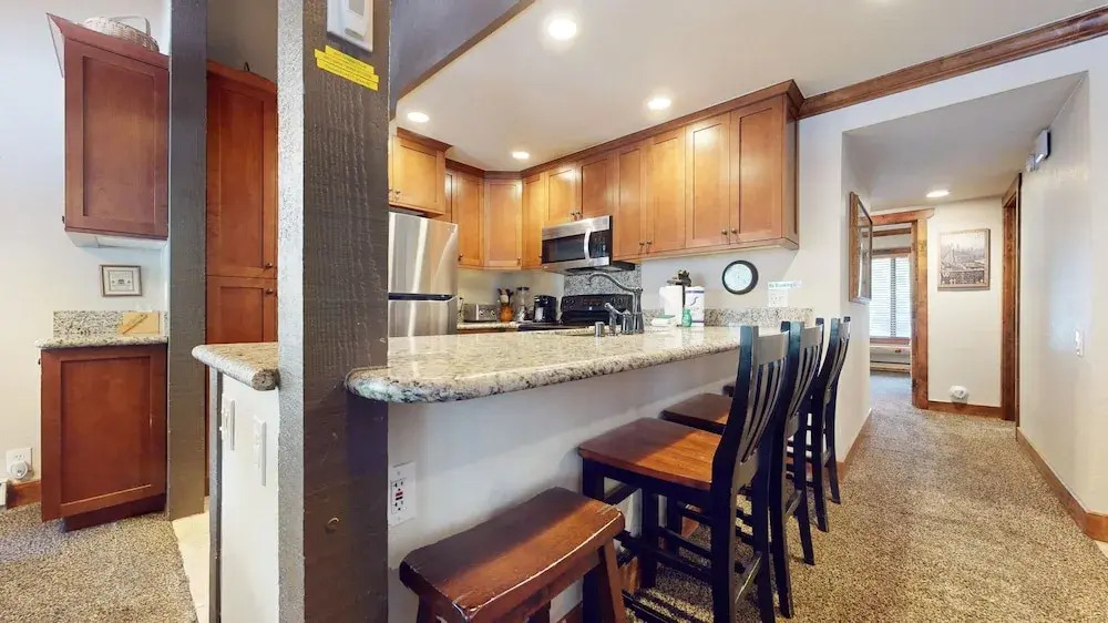 Horizons 4 166 Updated Upstairs Unit with Private Washer Dryer, Walk to Town, On Shuttle Route to Lodges by RedAwning