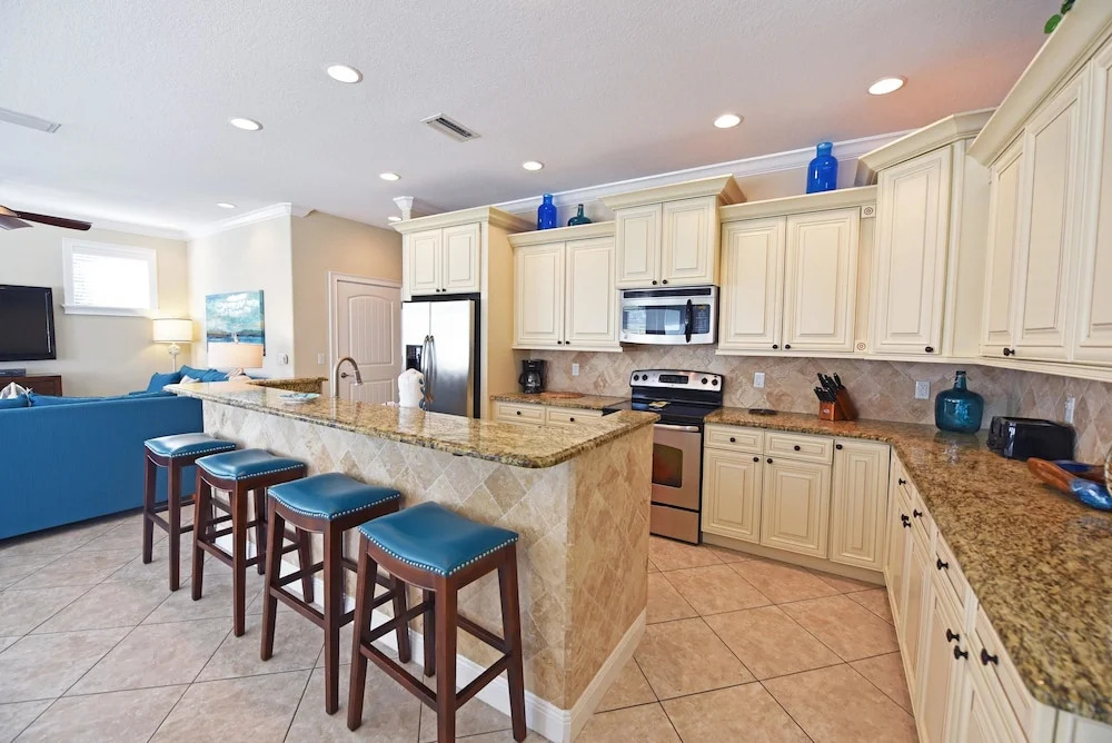 Blue Water View Apartment 6