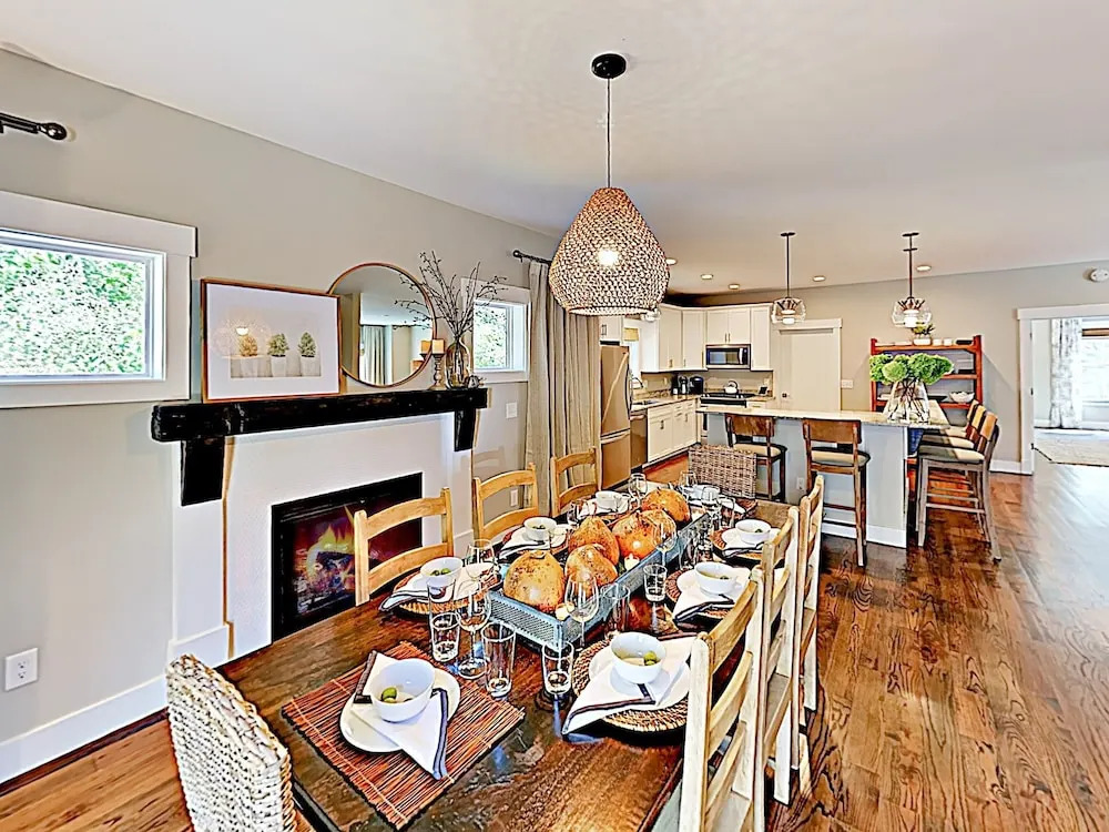 New Listing! Weaver: A Modern Lake Louise Gem 4 Bedroom Home