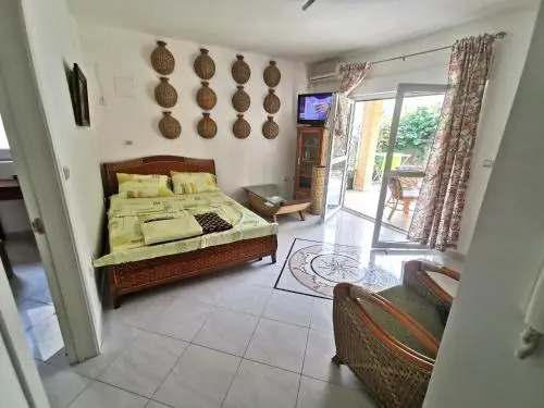 Apartments Rales