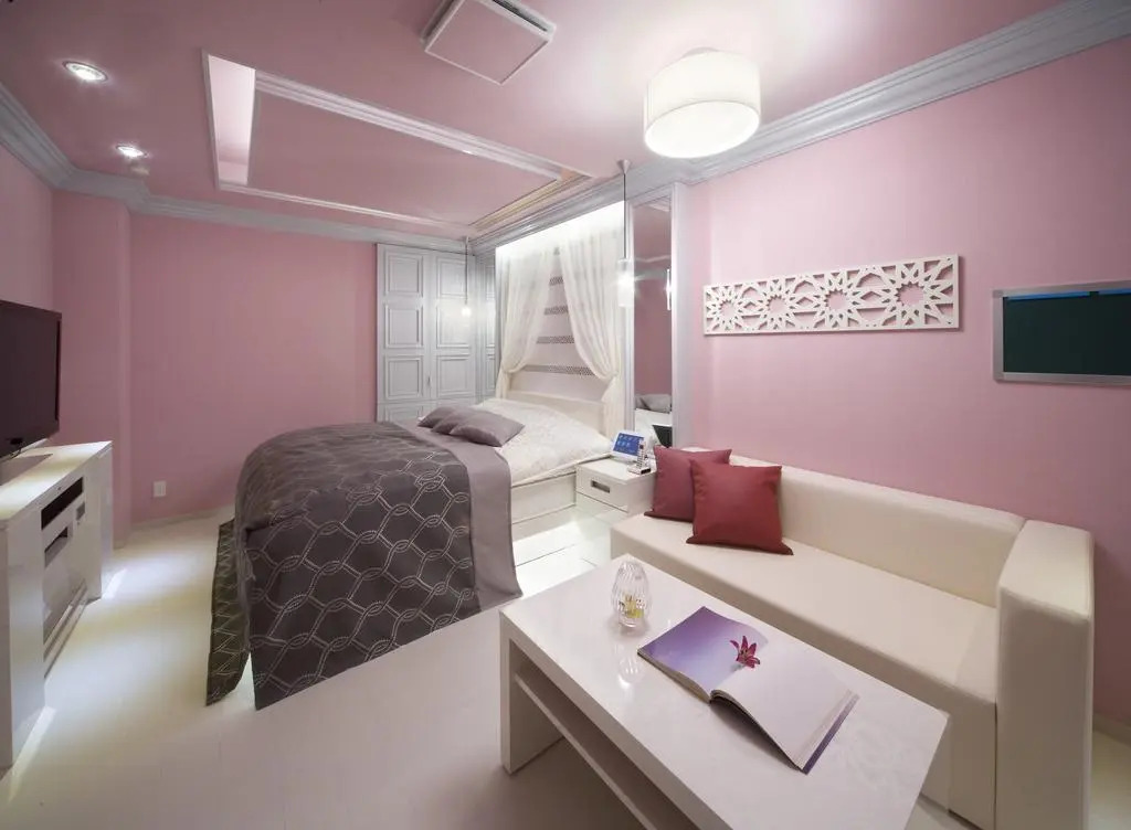 JEWEL HOTEL LUXURY MODERN