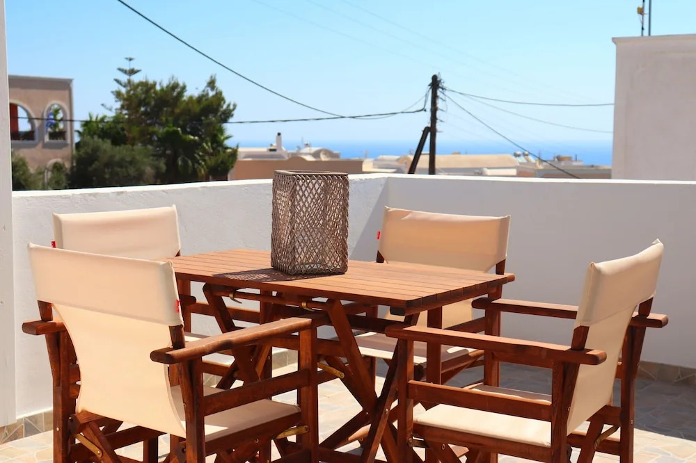 Stunning 1-bed Apartment in Karterádos