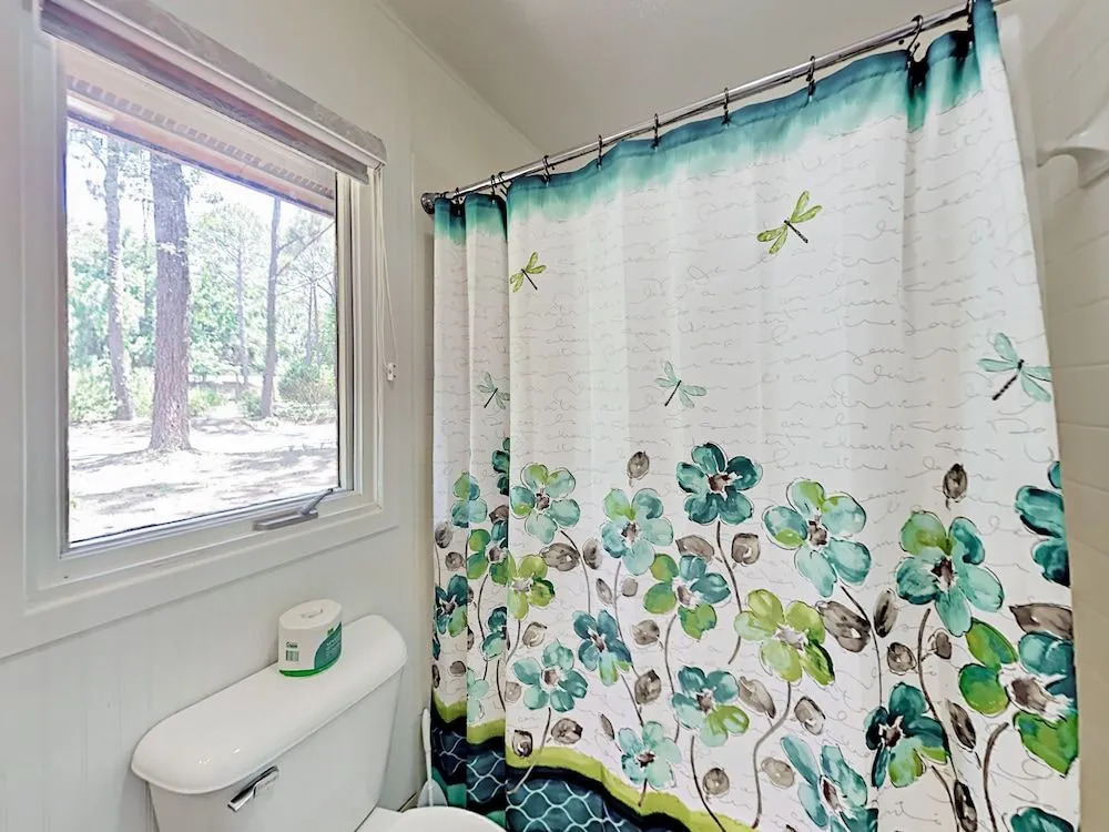 Sea Pines 2br W/ Patio, Near Beach 2 Bedroom Home