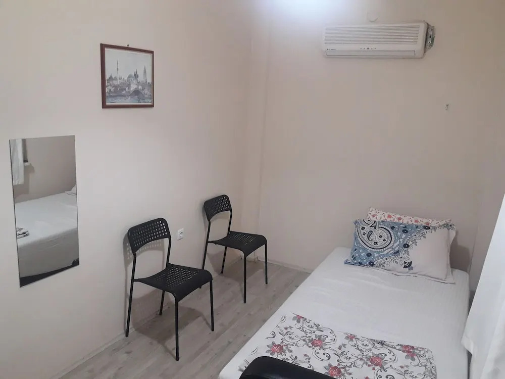 Travel House