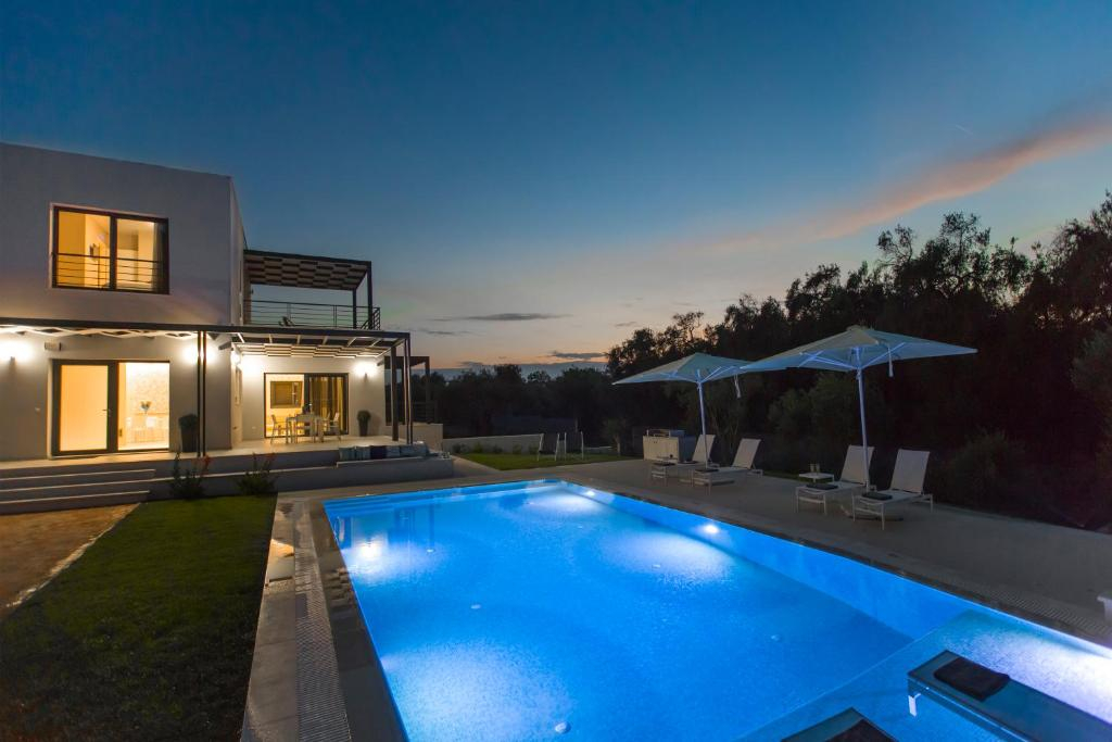 Almyra Villas