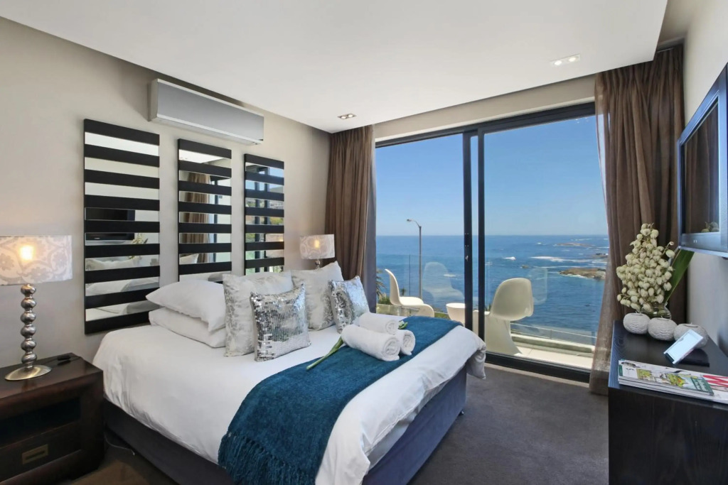 Azamara Luxury Villa - Camps Bay