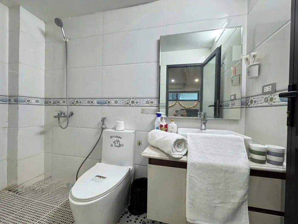 Tay Ho Apartment