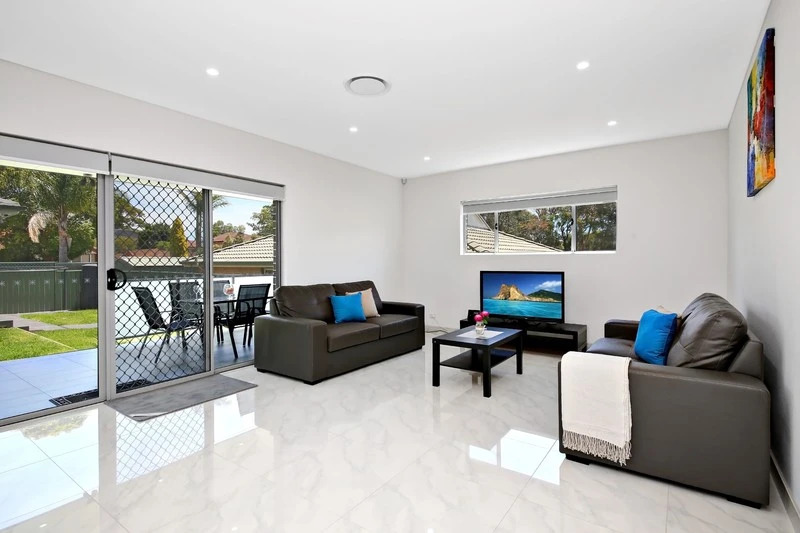 96 Hydrae Villa