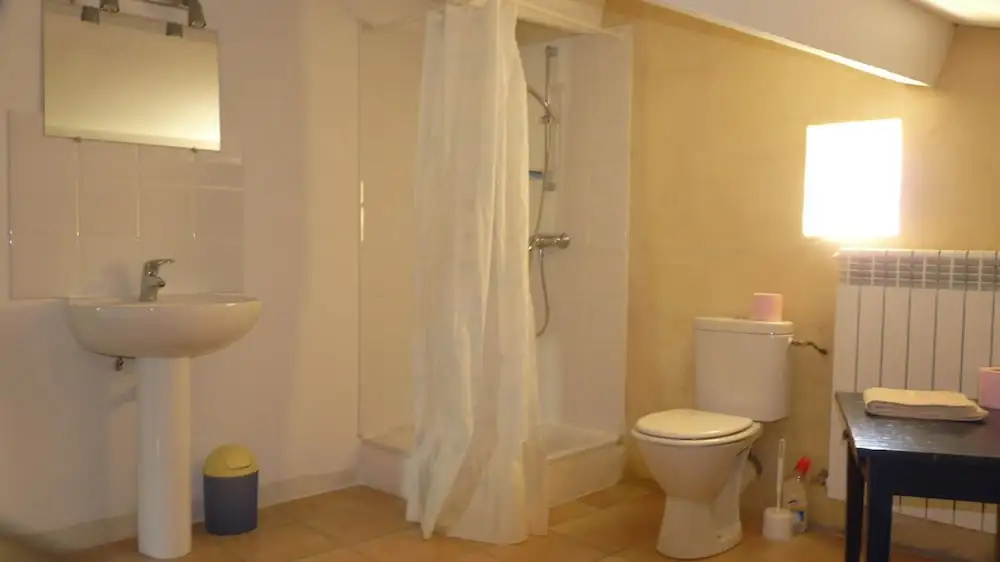 House With 6 Bedrooms in Villedieu, With Private Pool, Furnished Garde